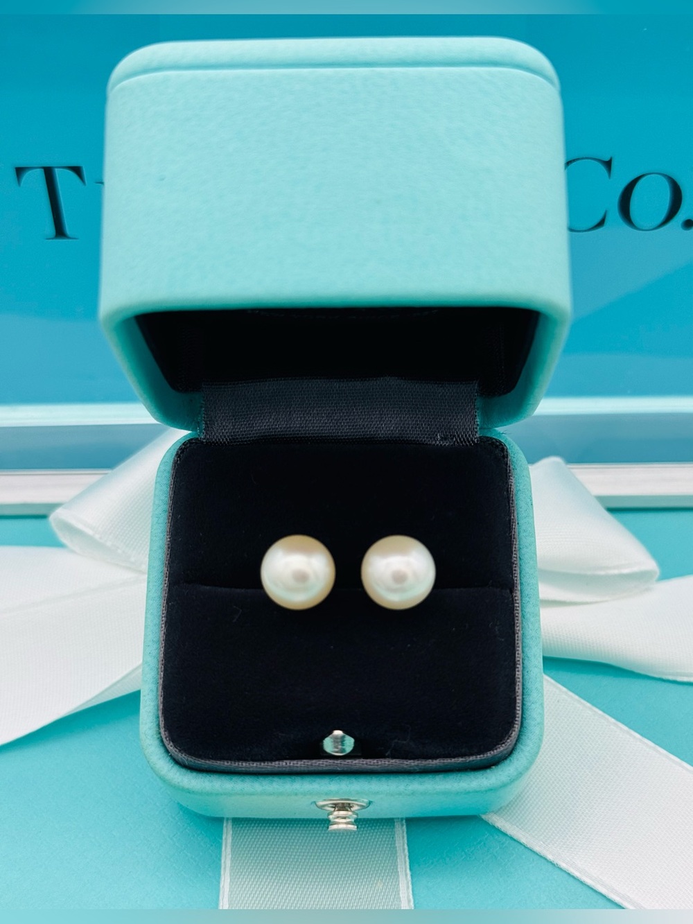 Tiffany & Co SS 8-9mm Retired White Pearl Studs EUC